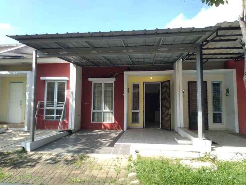 dijual rumah perumahan grand batavia