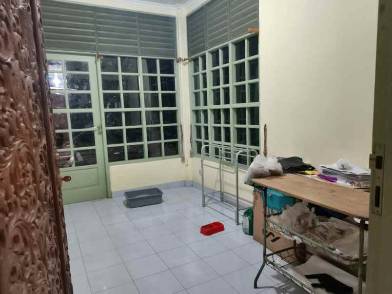 dijual rumah perumahan lempong sari