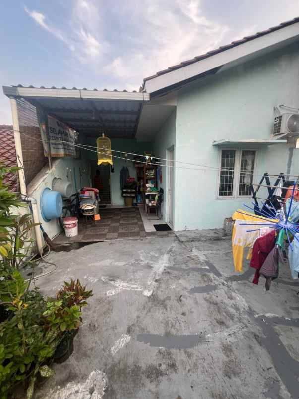 dijual rumah perumahan metland cakung