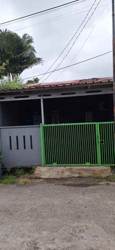 dijual rumah perumahan villa mutiara