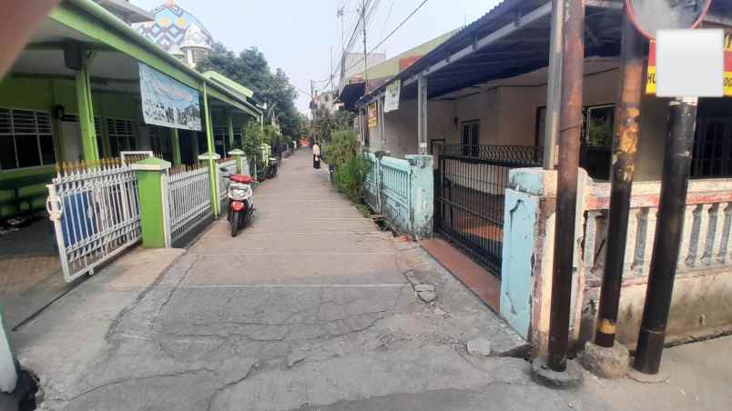 dijual rumah perumnas 1