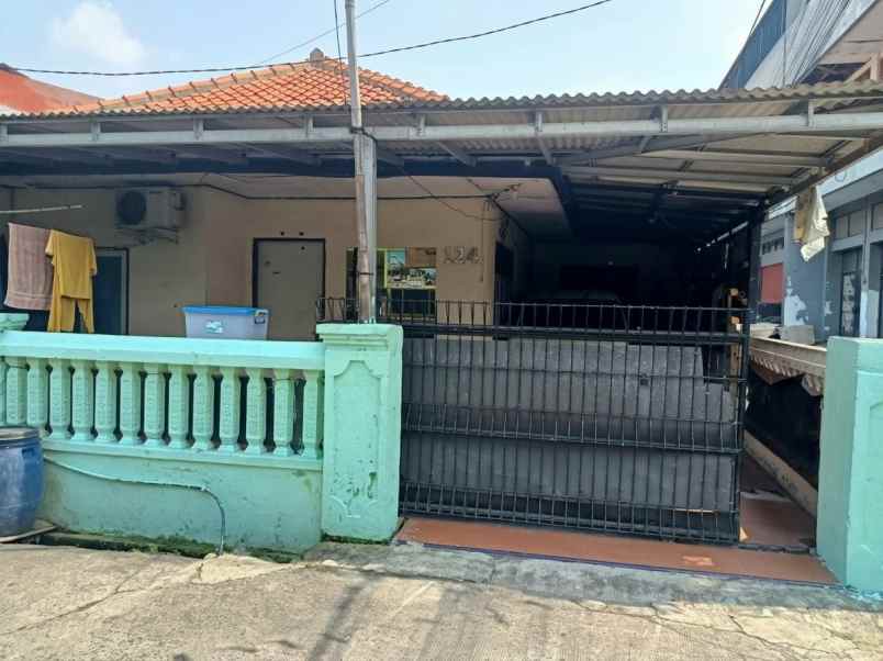dijual rumah perumnas 1