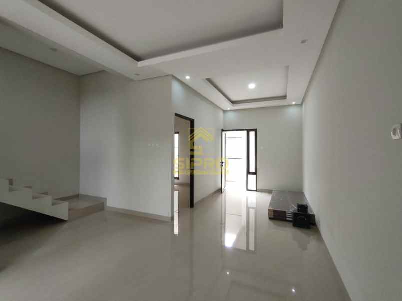 dijual rumah pinang kota tangerang