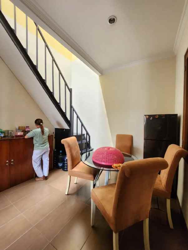 dijual rumah pondok bambu
