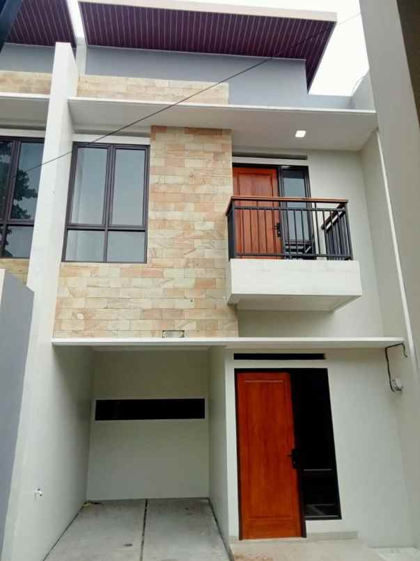 dijual rumah pondok benda