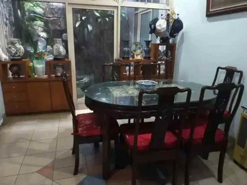 dijual rumah pondok gede