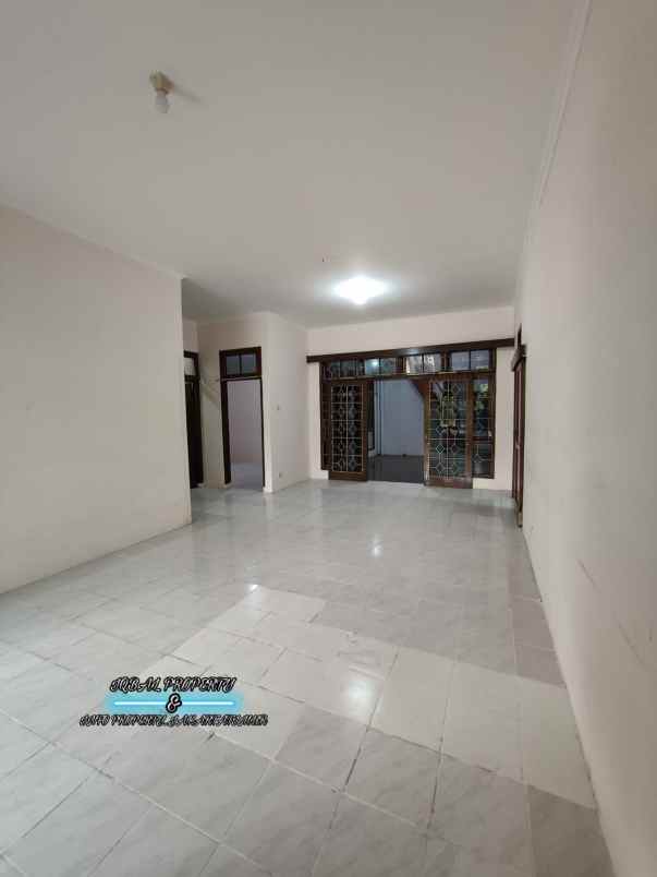 dijual rumah pondok kelapa