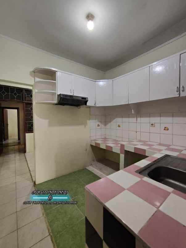 dijual rumah pondok kelapa