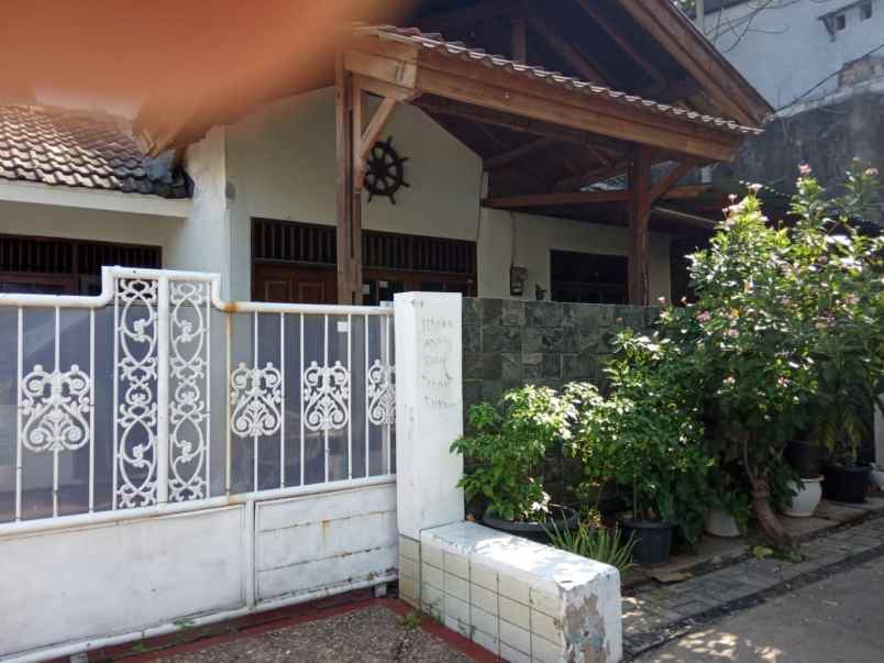 dijual rumah pondok pekayon indah jl