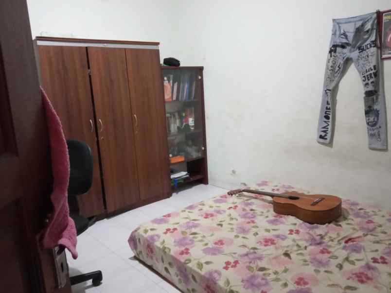 dijual rumah pondok pekayon indah jl