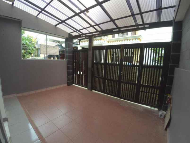 dijual rumah pondok ranji