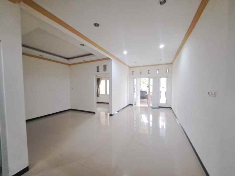 dijual rumah pondok tjandra