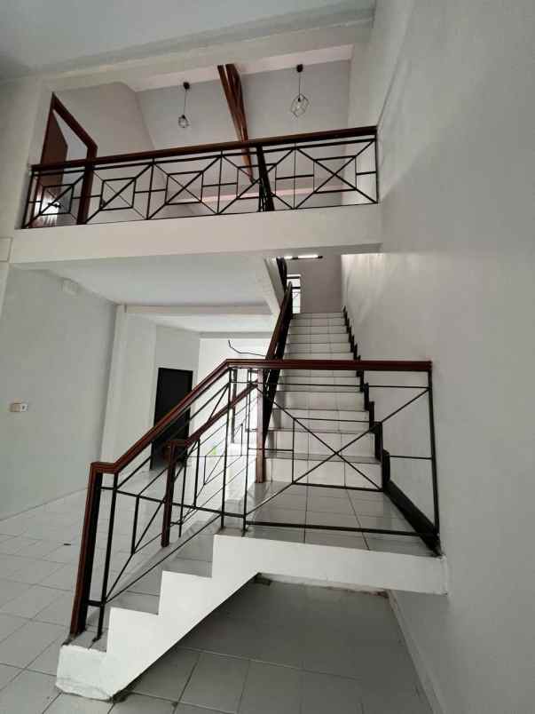 dijual rumah pondokgede