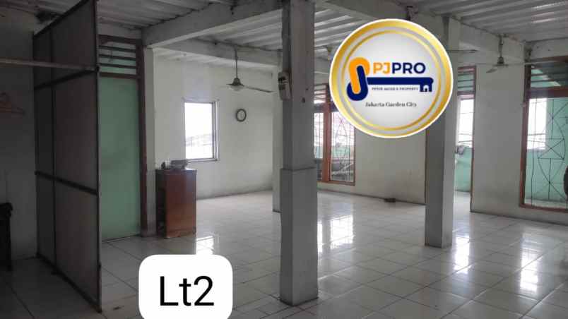 dijual rumah posisi hook 3lantai di bintara bekasi