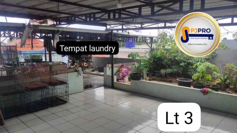 dijual rumah posisi hook 3lantai di bintara bekasi