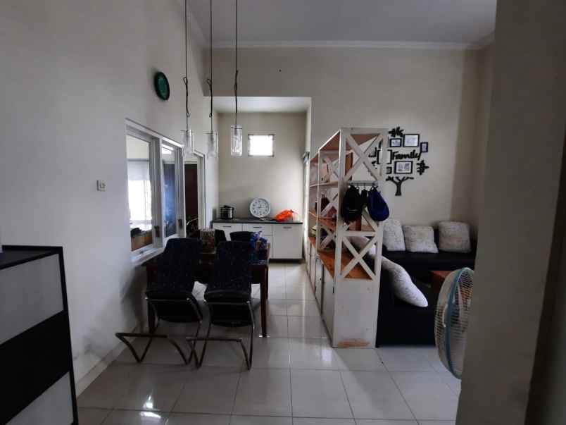 dijual rumah pribadi grand intan regency 2