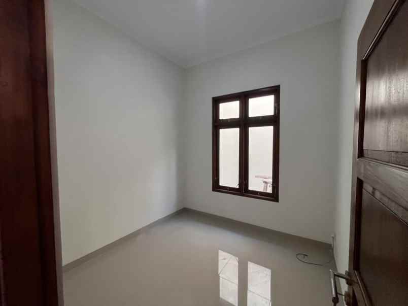 dijual rumah pronanggan timur ringin