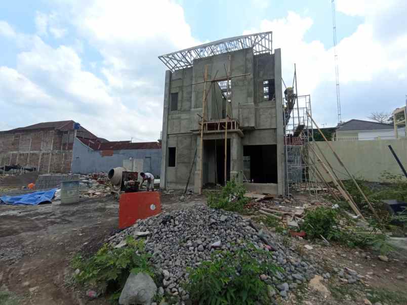 dijual rumah prumpung sardonoharjo