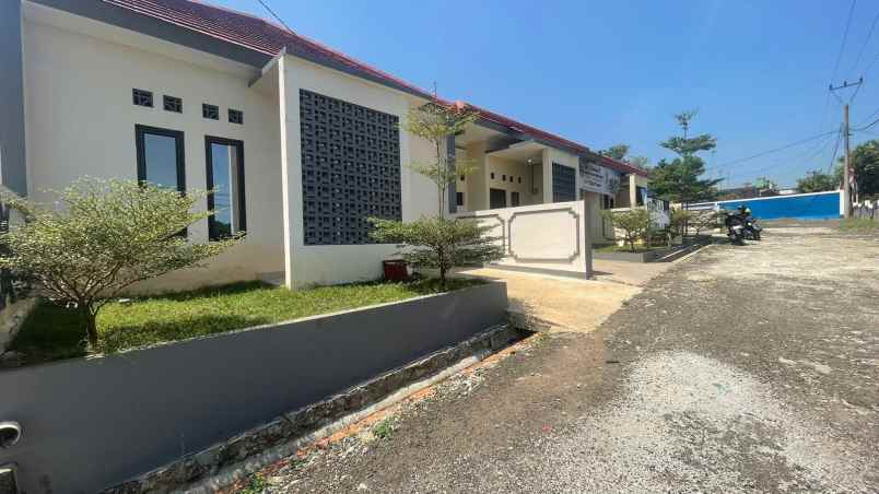 dijual rumah purwakarta kota