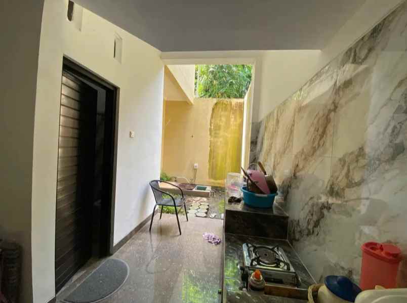 dijual rumah puskesmas seyegan