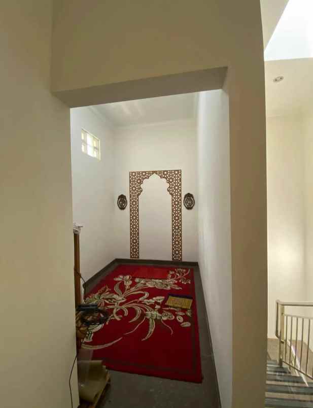 dijual rumah puskesmas seyegan