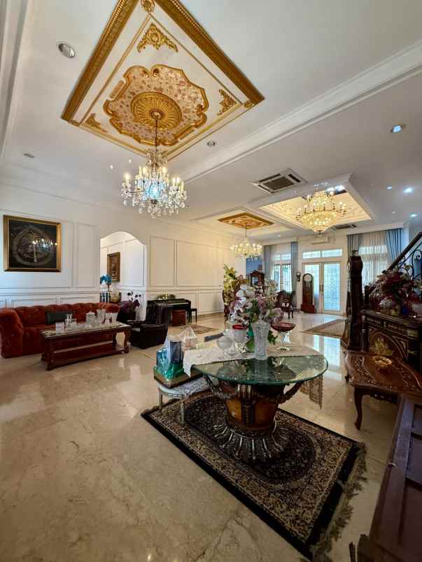 dijual rumah radio dalam