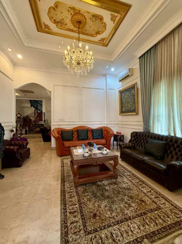 dijual rumah radio dalam