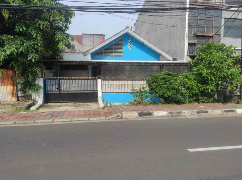 dijual rumah rawamangun