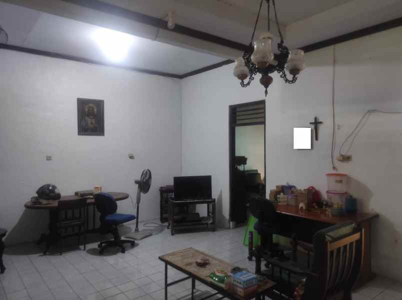 dijual rumah rawamangun