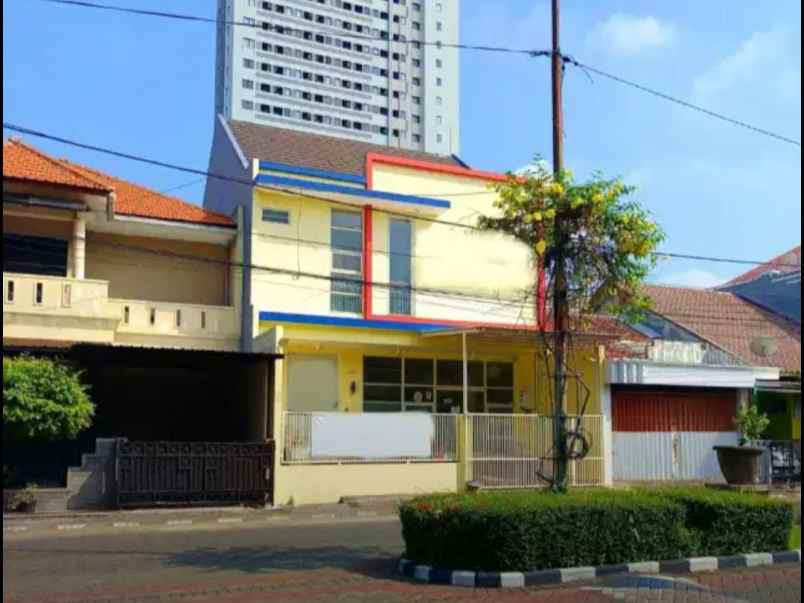 dijual rumah raya babatan pratama