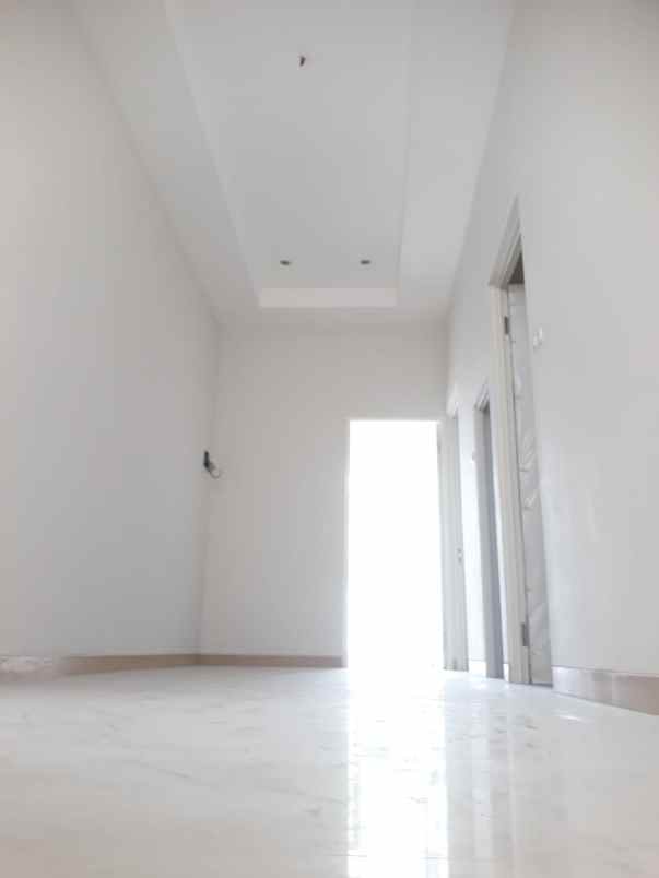 dijual rumah raya gunung anyar