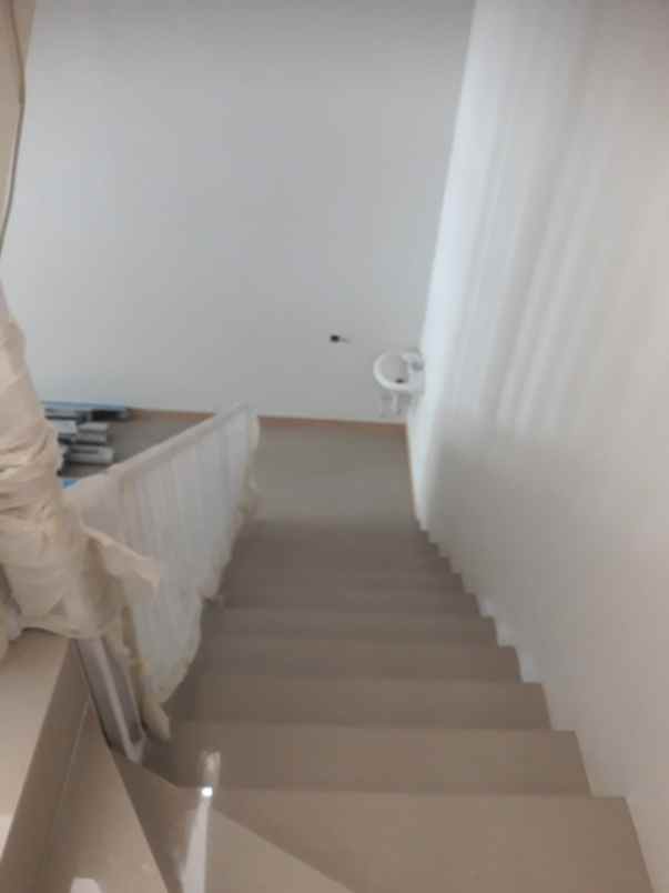 dijual rumah raya gunung anyar