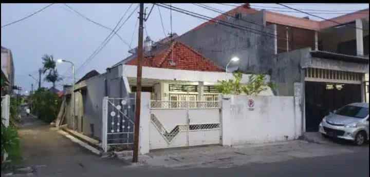 dijual rumah raya pucang