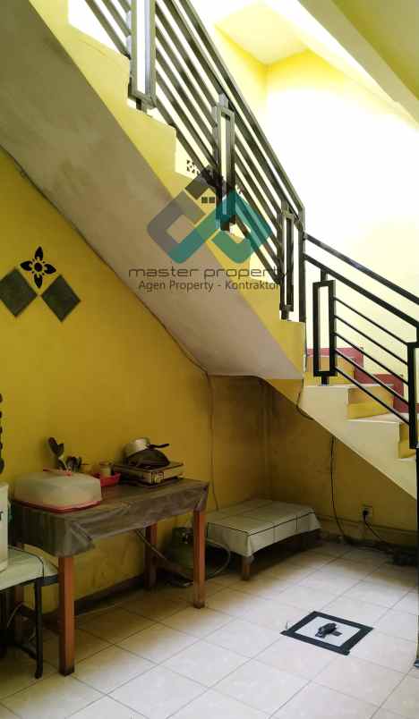 dijual rumah regol