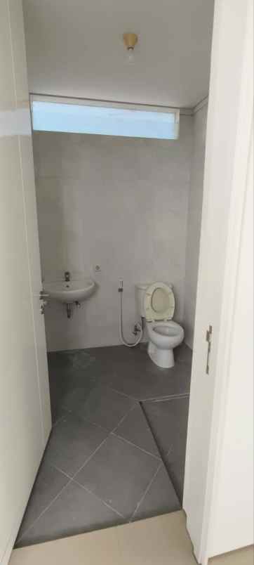 dijual rumah royal residence kec wiyung