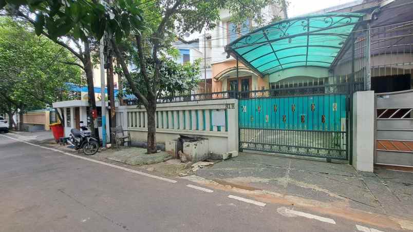 dijual rumah rumah cempaka putih