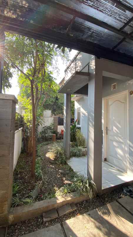 dijual rumah sariwangi