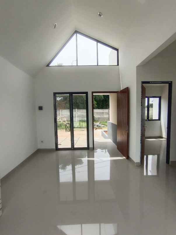 dijual rumah sawangan depok