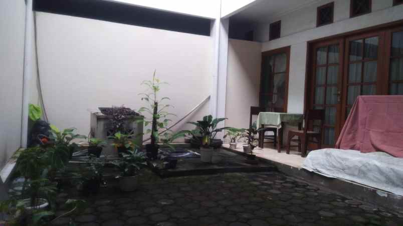 dijual rumah sayap jalan pramuka bandung