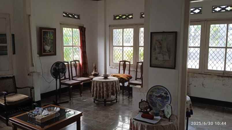 dijual rumah shm klasik di kotabaru yogyakarta