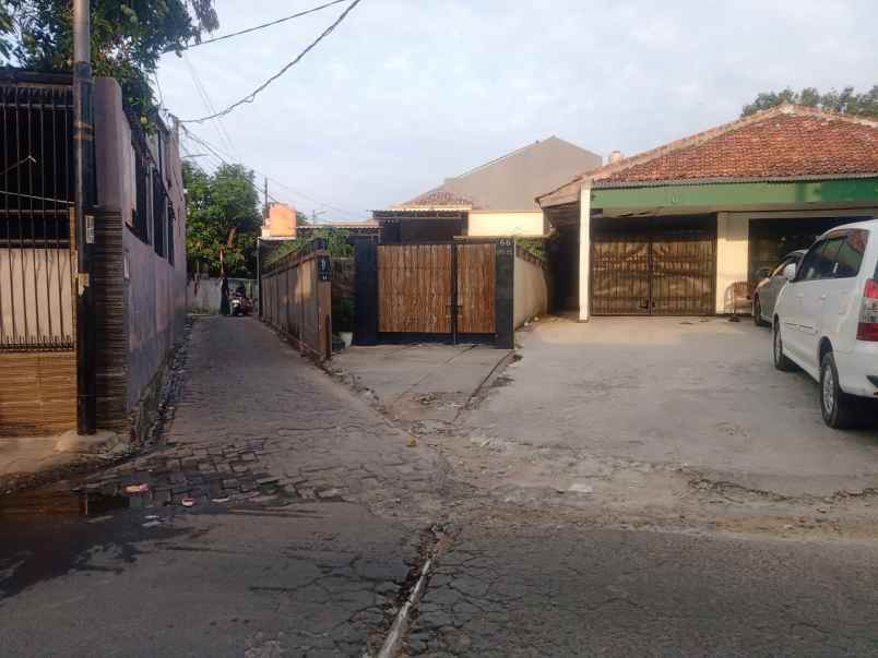 dijual rumah siap huni