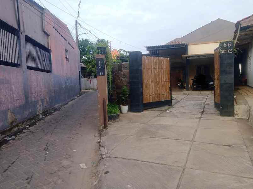 dijual rumah siap huni