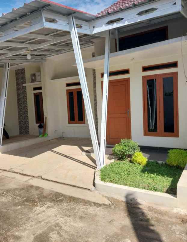 dijual rumah siap huni di cibinong