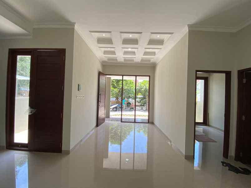 dijual rumah siap huni di purwomartani