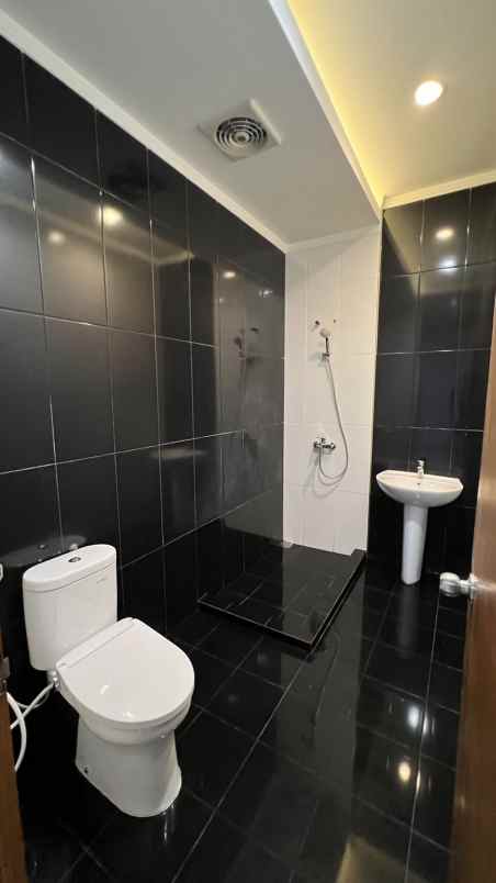 dijual rumah siap huni di turangga bandung