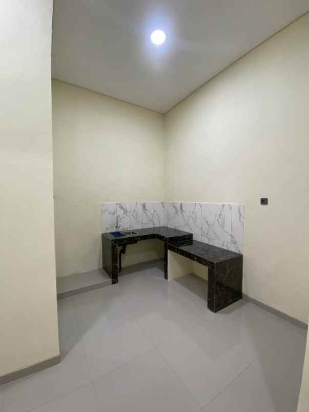 dijual rumah siap huni lokasi plamongan indah