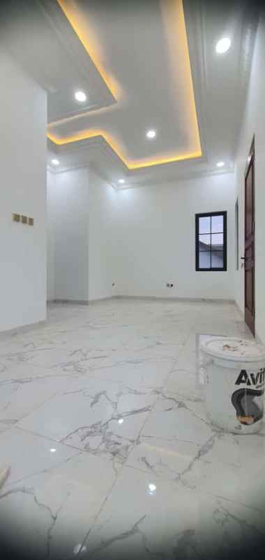 dijual rumah siap huni posisi hook di sentul city