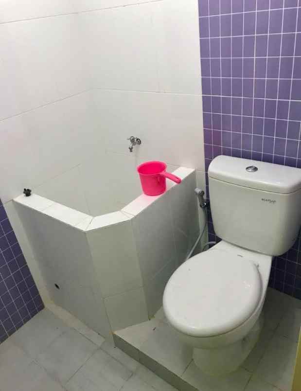 dijual rumah simpang darmo permai