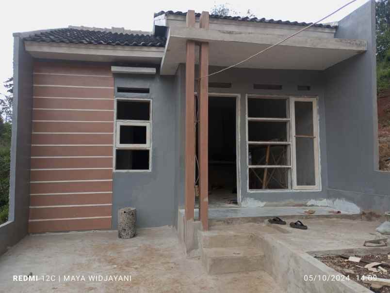 dijual rumah sipatahunan