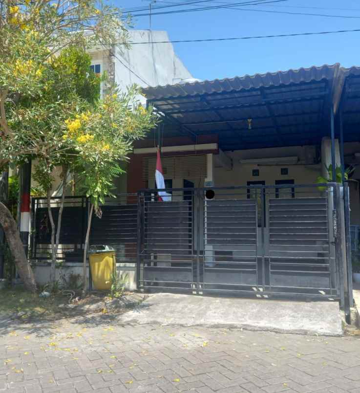 dijual rumah sukolilo dian regency